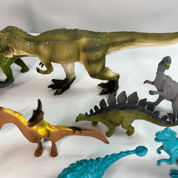 13-Piece Dinosaur Plastic Toy Figure Set Assorted Types of Dinosaurs - Picture 8 of 13